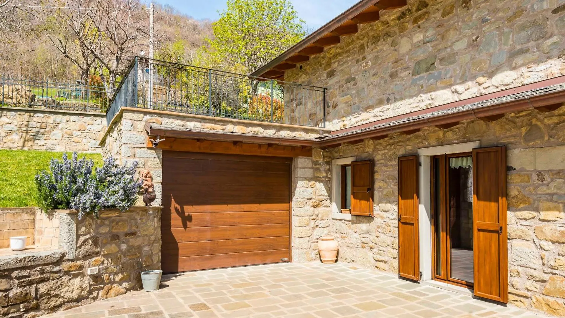 Fanano - Panoramic Villa By Alterego