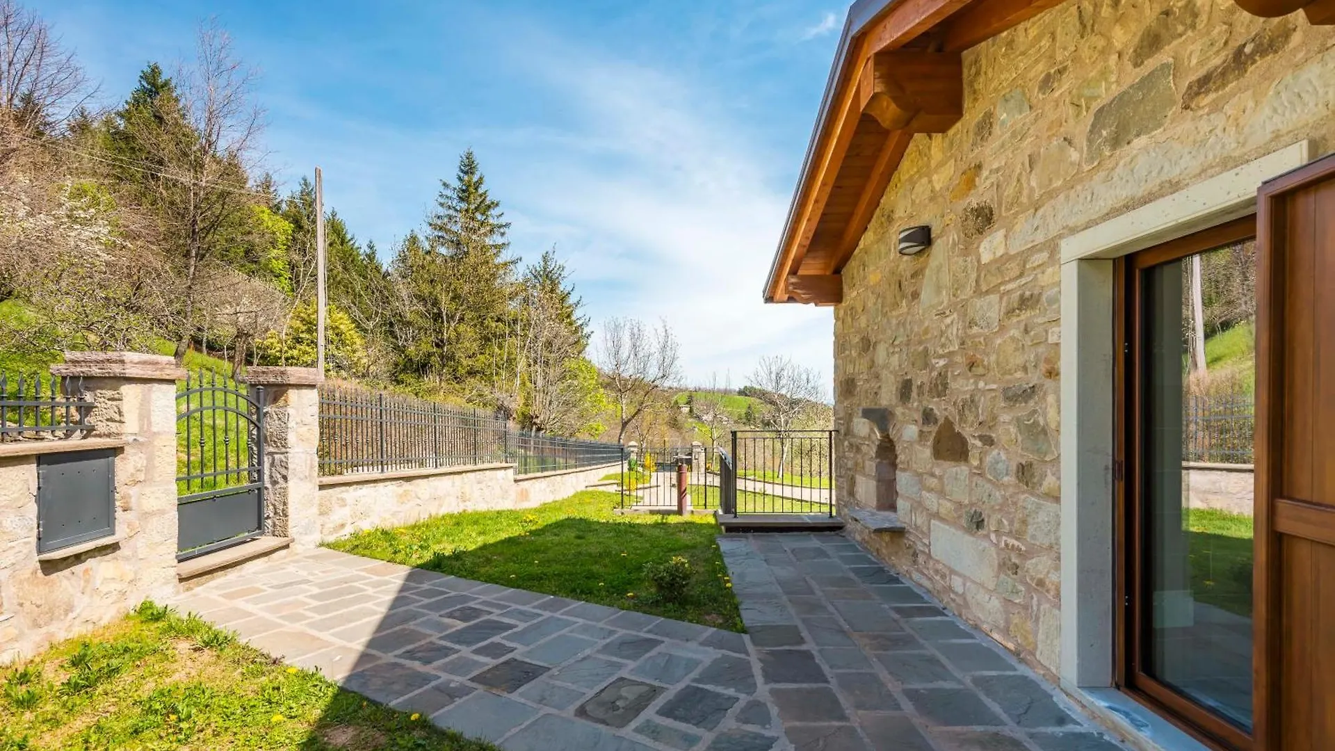 Fanano - Panoramic Villa By Alterego
